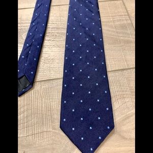 Brooks Brothers Blue Tie 100% Silk Rarely Worn Great Shape